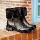 Bota Pegada Feminina em Couro Preto